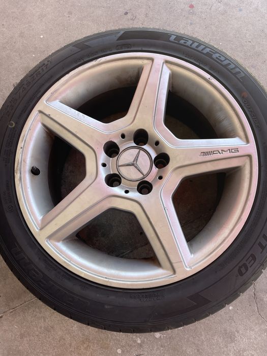 235/45/17 Гуми с джанти