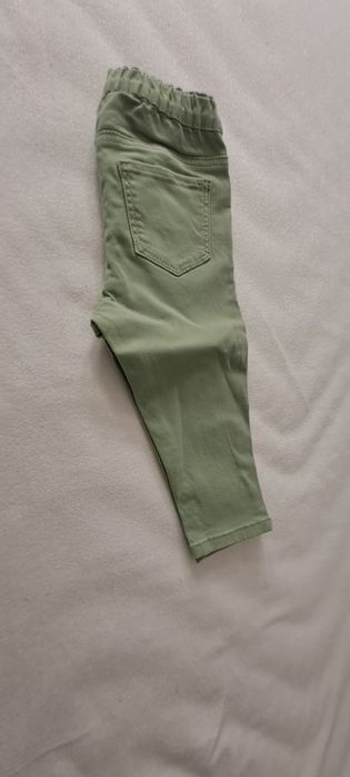 Vând blugi băieți marca HM marimea 80