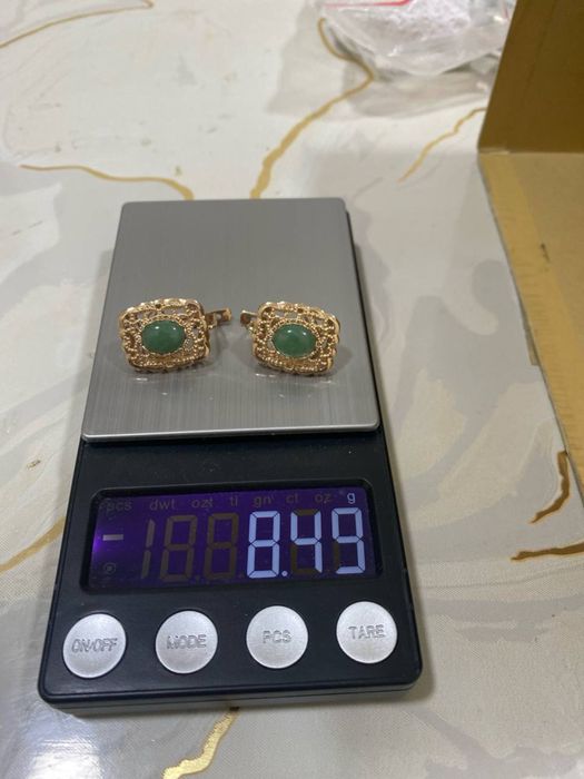 Tilla uzuk zirak sotiladi 585 proba yengi