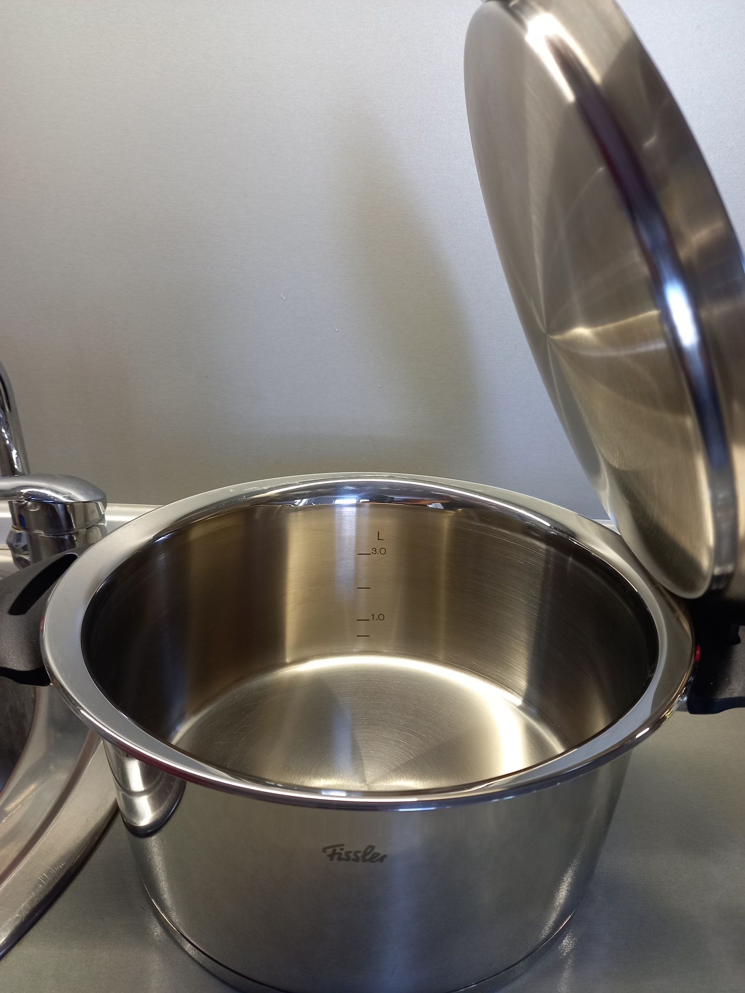 Тенжира Fissler 24см.