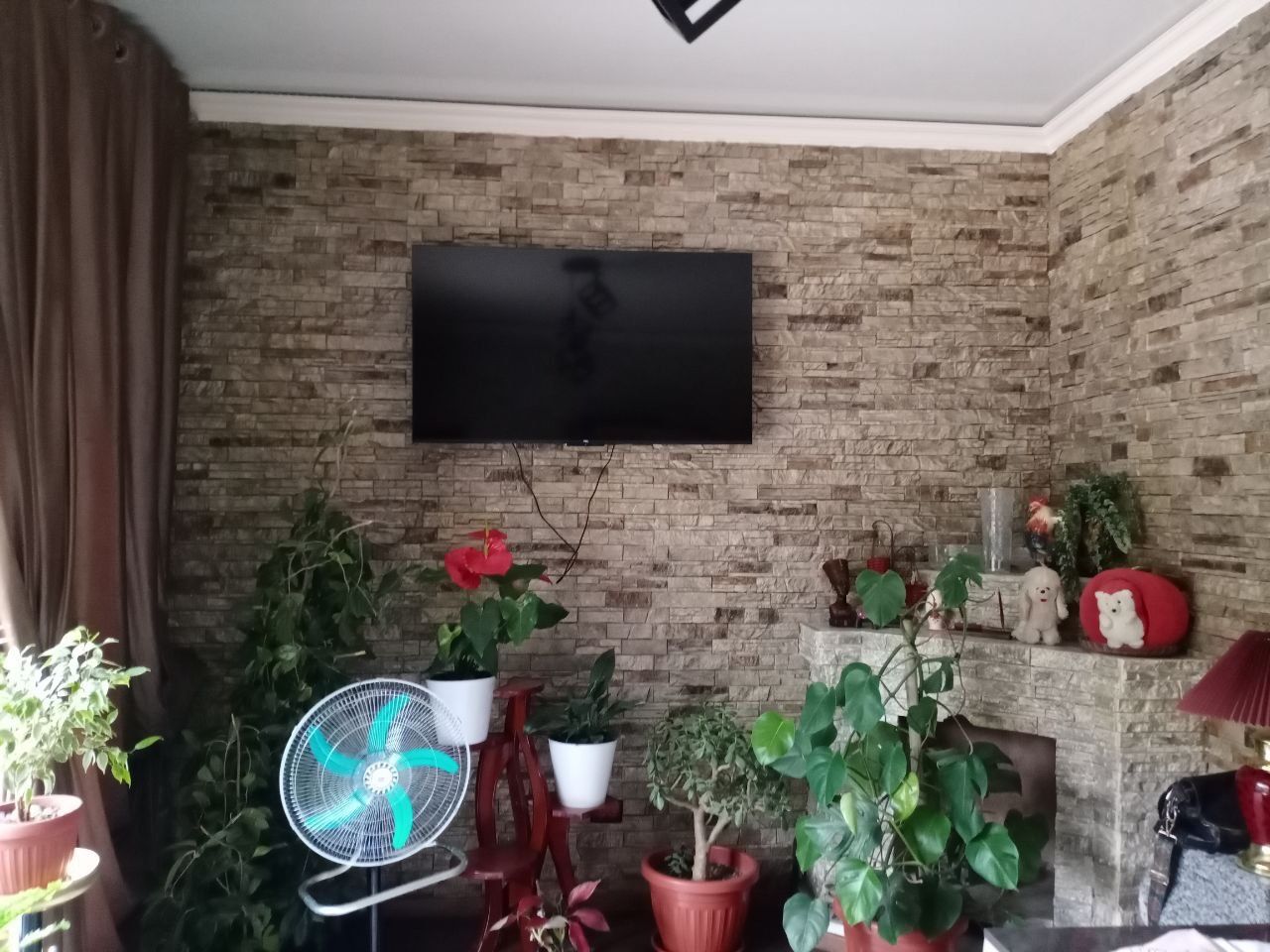 Продается дом, район Искандер не доезжая Газалкета.