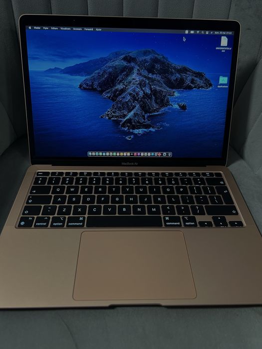 MacBook Air 13” Rose Gold