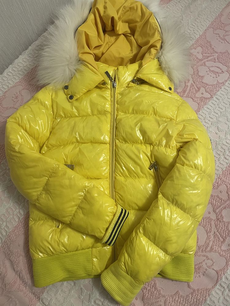 Пуховик Moncler