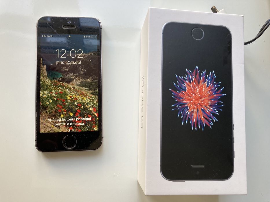 Iphone. SE Space gray 64 GB si acumulator IPBP 35 pt iphone4