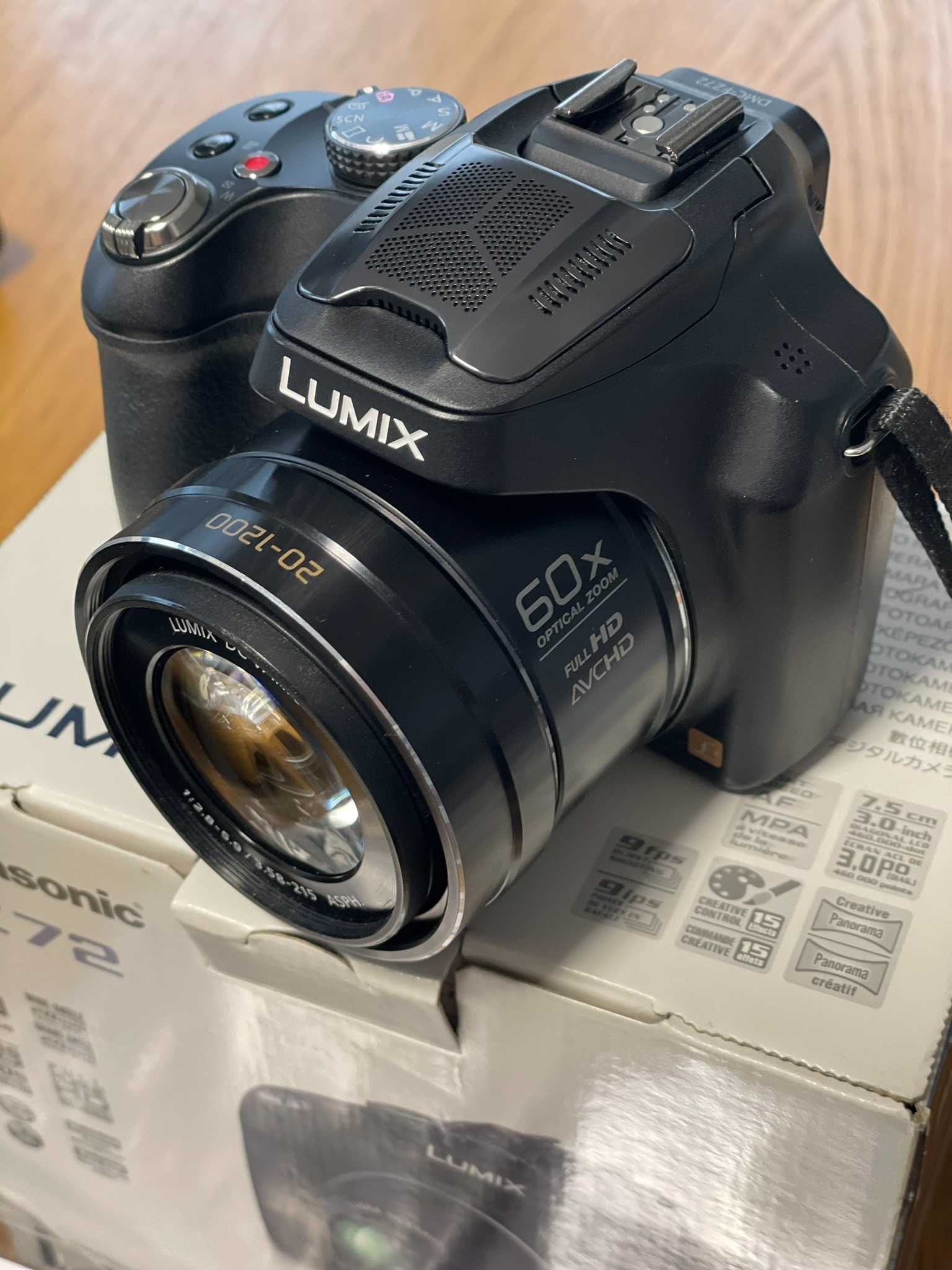 Фотоапарат Panasonic LUMIX FZ72  - SUPER ZOOM 20-1200mm