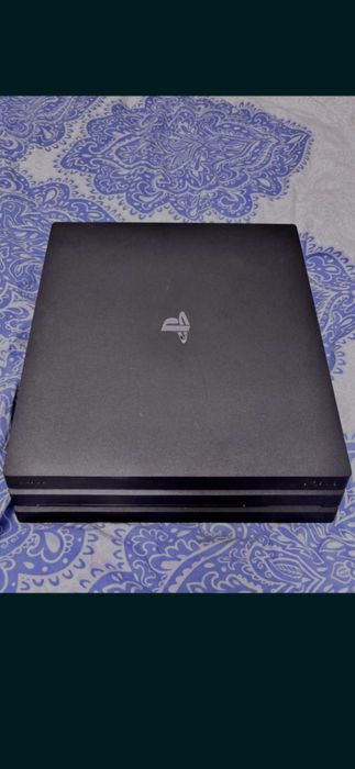 Ps4 pro +6 jocuri