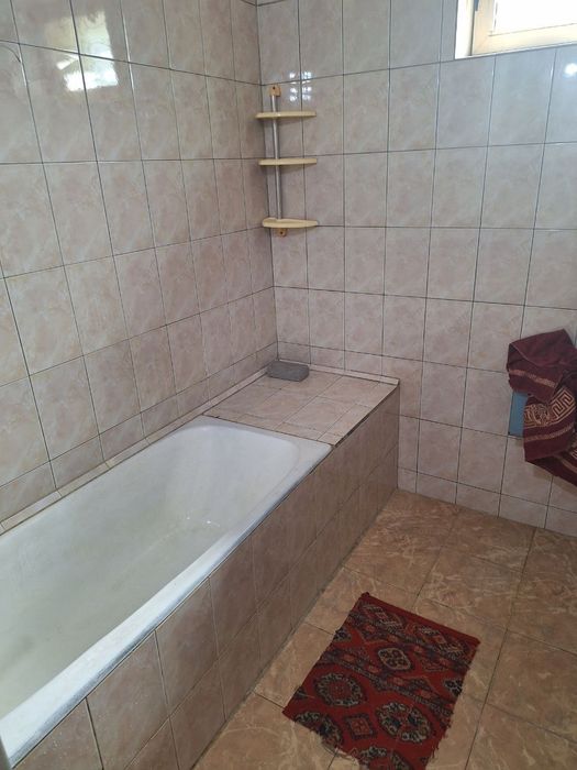 QORA QAMISH 3 XONA Xonalar Aloxida SHaroitlar Bor Mebel Texniklari Bor