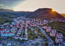 Apartament cu 3 camere de inchiriat