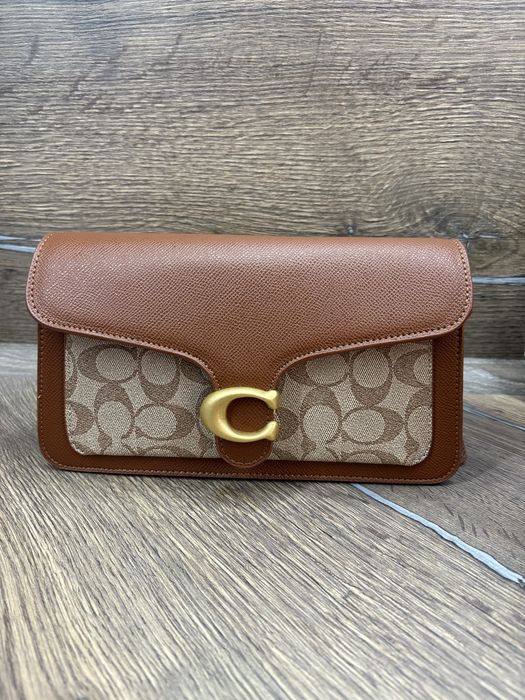 Дамски чанти Coach различни размери