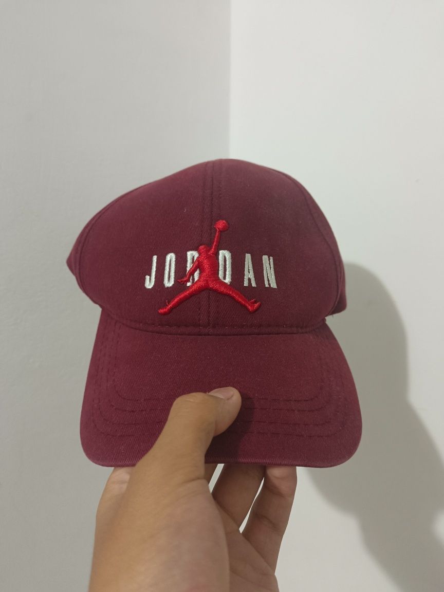Продам кепку Jordan (недорого)