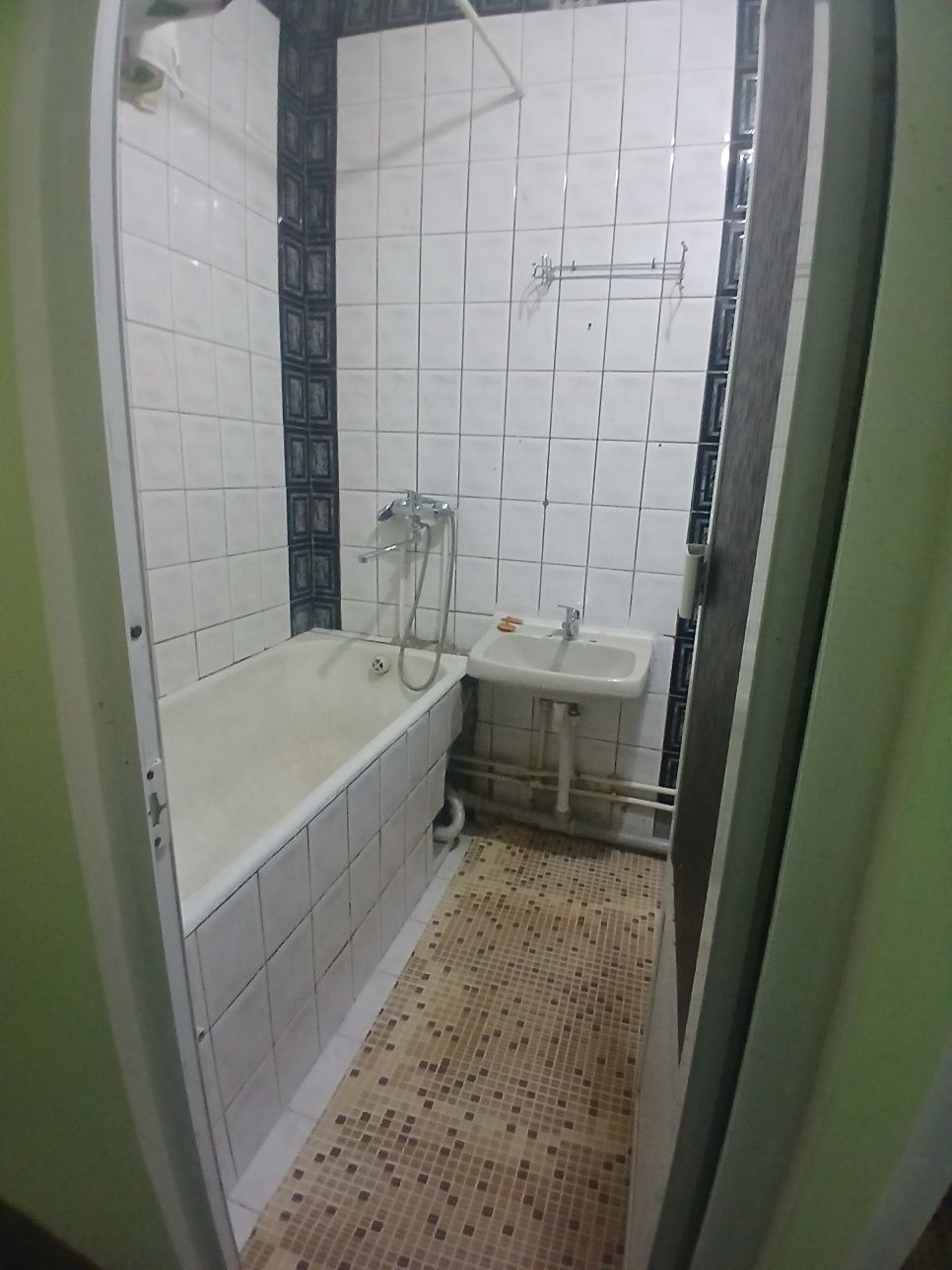 Uch xonalil uyni ijaraga beramiz.5-mkrda Sagdiana restaranni orqasida