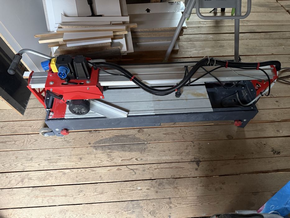 Rubi DC 250 1200 Python машина за рязане на плочки ,