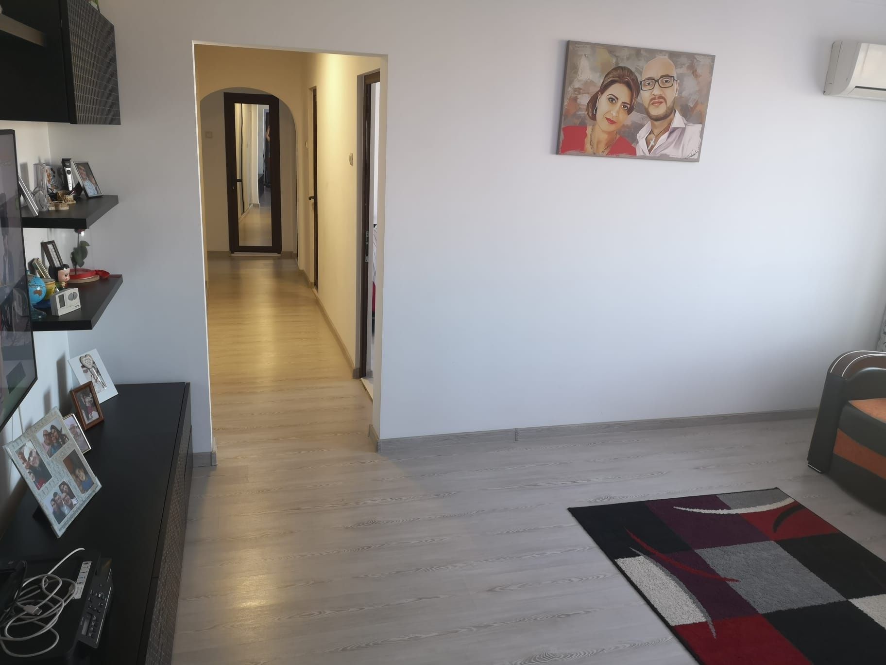 Proprietar,vand apartament 4 camere ,Micro17