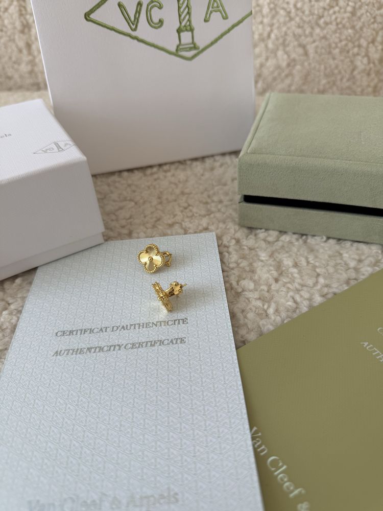 Van Cleef обеци Alhambra