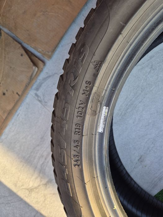 Vând cauciucuri 245/45/19 M+S set complet imp Germania//Pirelli//