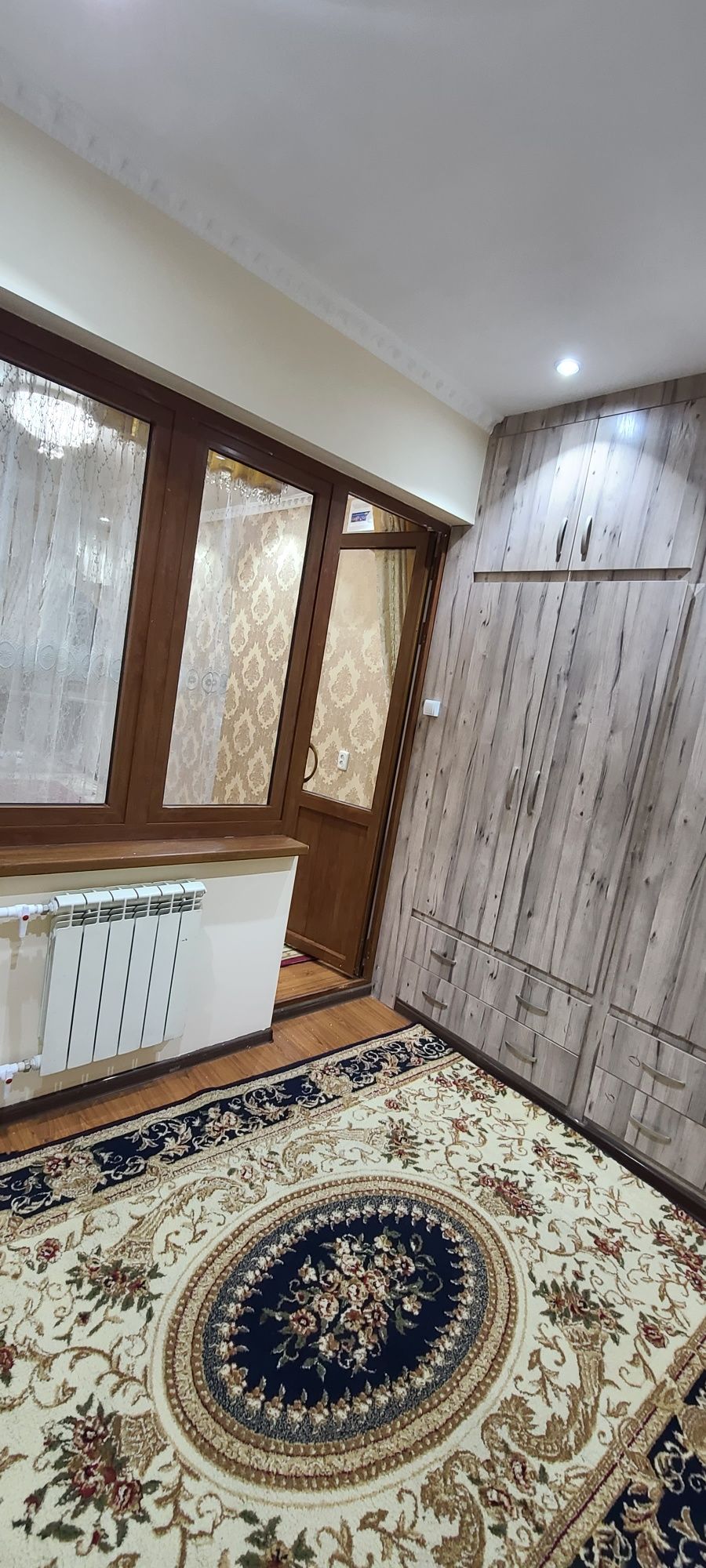 Сдаю СВОЮ 2-х переделанную в 3-х комнатную квартиру с обстановкой