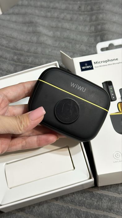 Продаю беспроводной микрофон WiWU Duo Wireless Mini Microphone