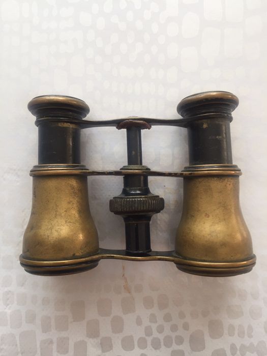 Продам французский антикварный бинокль