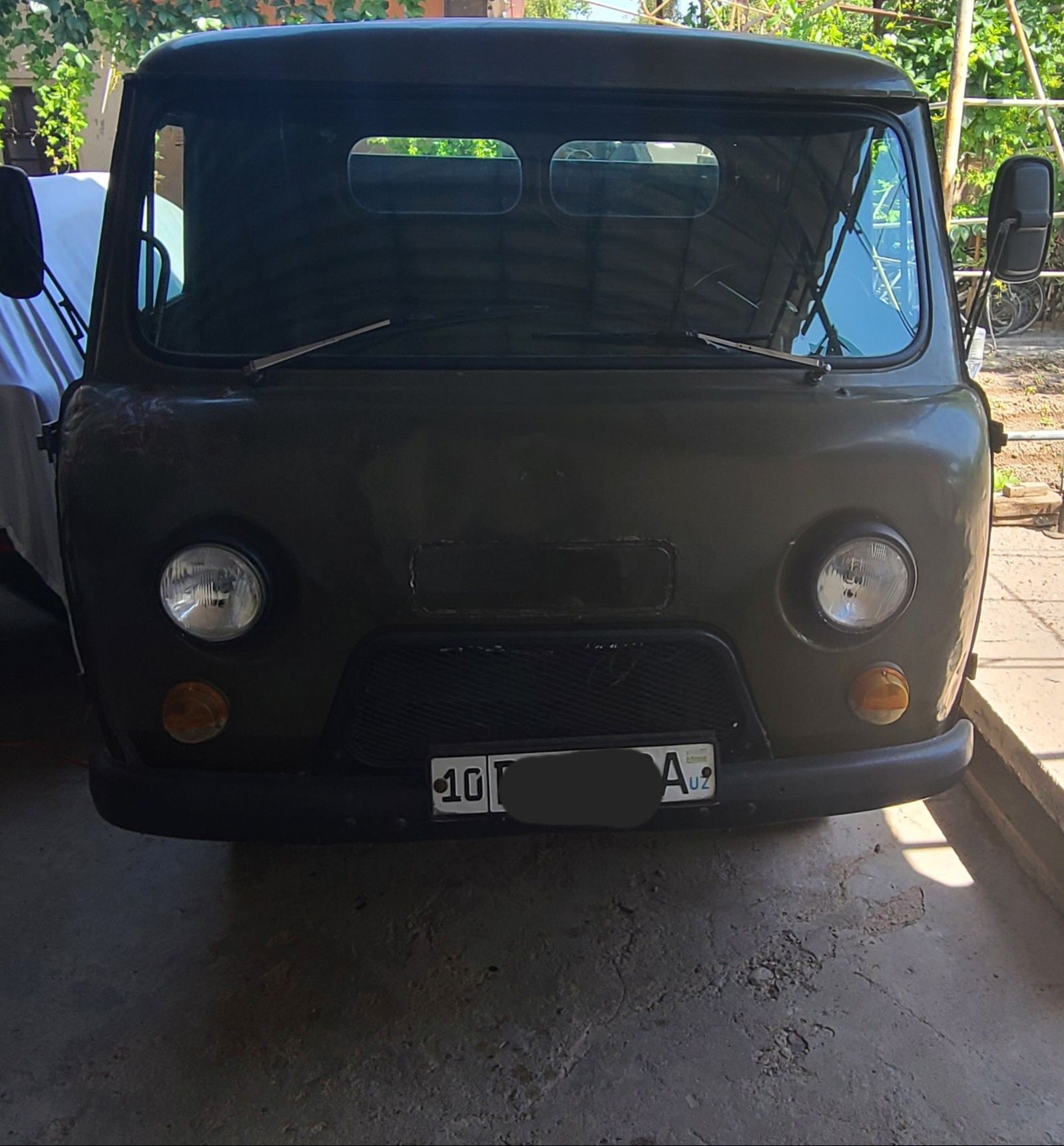 UAZ 452D bo‘rtli