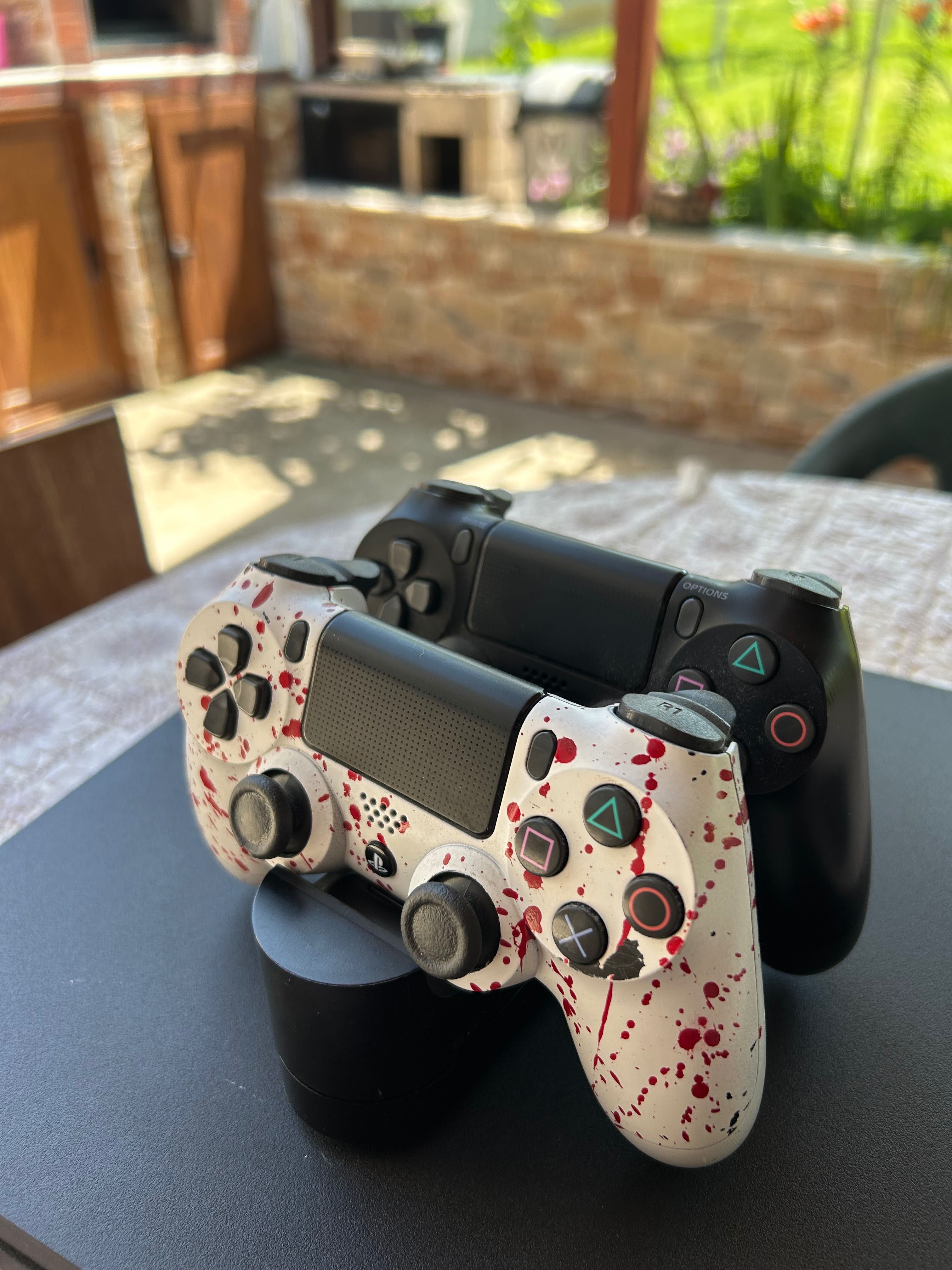 PlayStation 4 pro 1TB