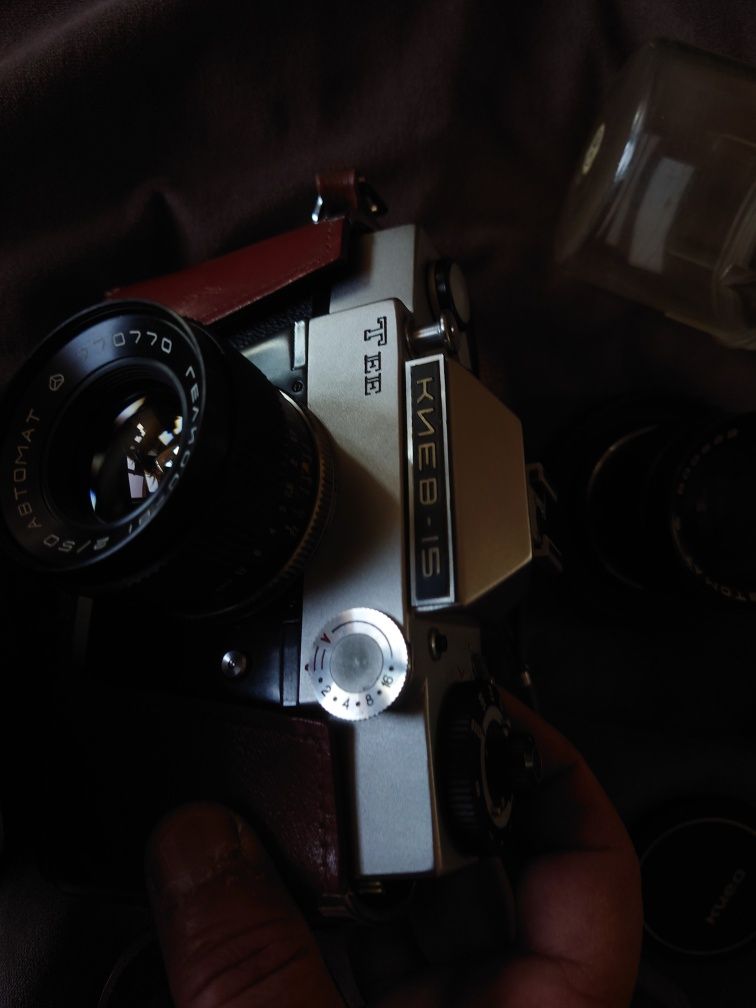 SLR Kiev 15 Tee cu Helios 81 50/2 si Mir 37/2,8