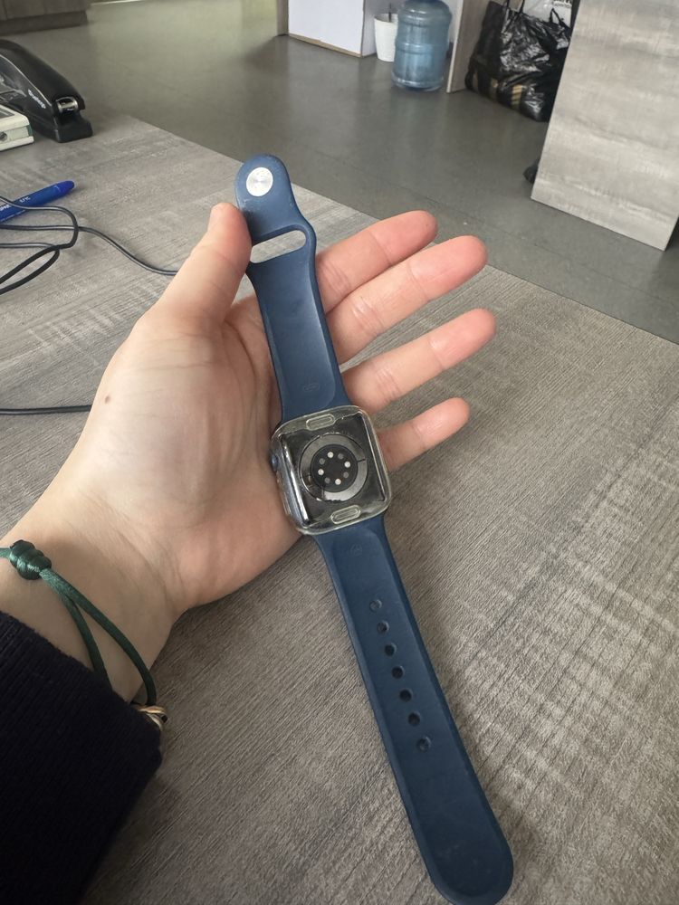 Продам aplle watch series 7