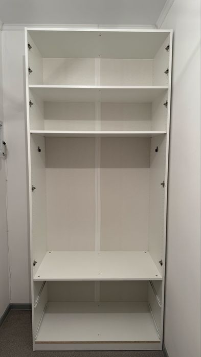 Продам шкаф в прихожую