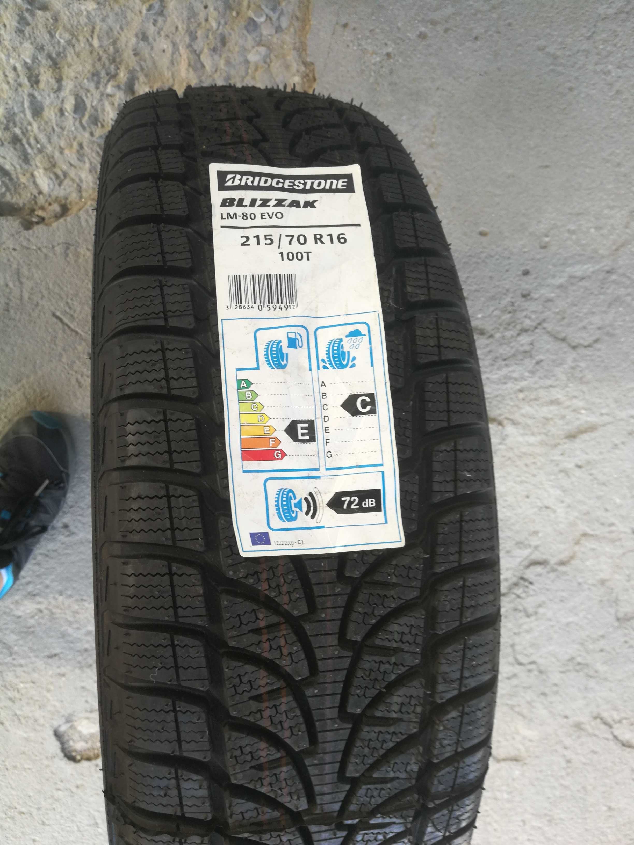 Нови зимни гуми R16 215/70 Bridgestone Blizzak LM-80 evo 100T M+S