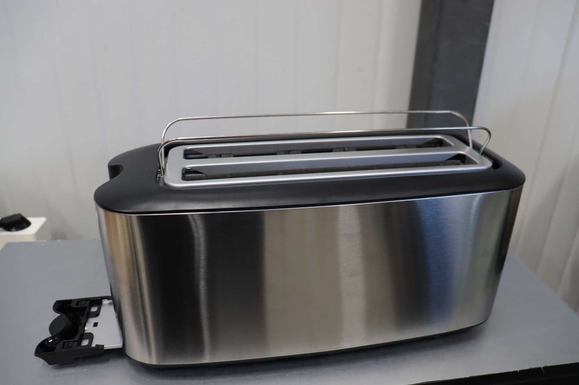 Severin 2509 Автоматичен тостер с 4 филии и дълъг отвор, 1400W