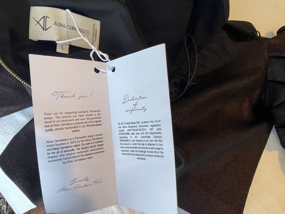 Top maro cu fir auriu Alina Cernatescu L nou