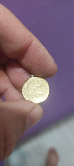 Vand cercei de colectie