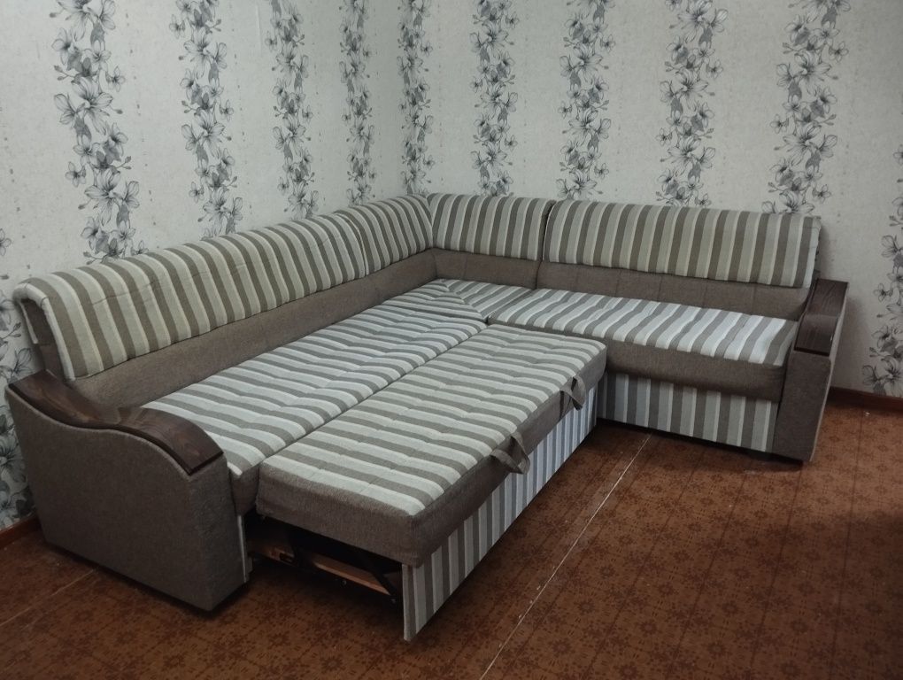 Продается мягкий уголок