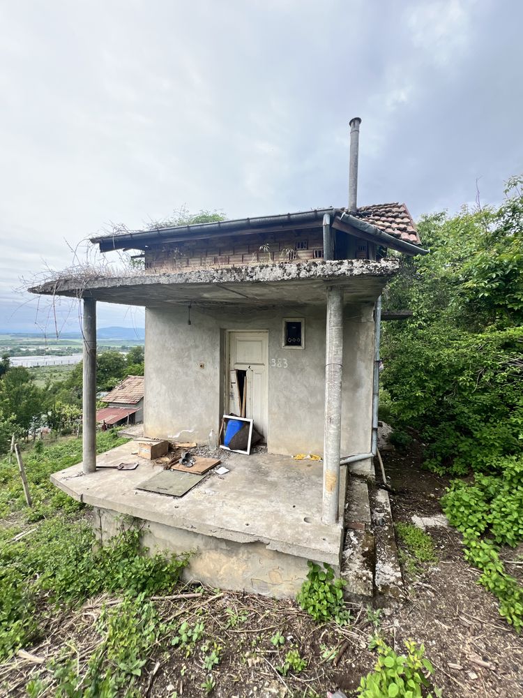 Продавам имот на Крушевски баир
