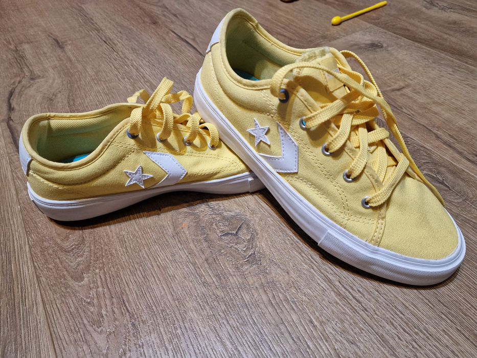 Tenesi Noi Converse
