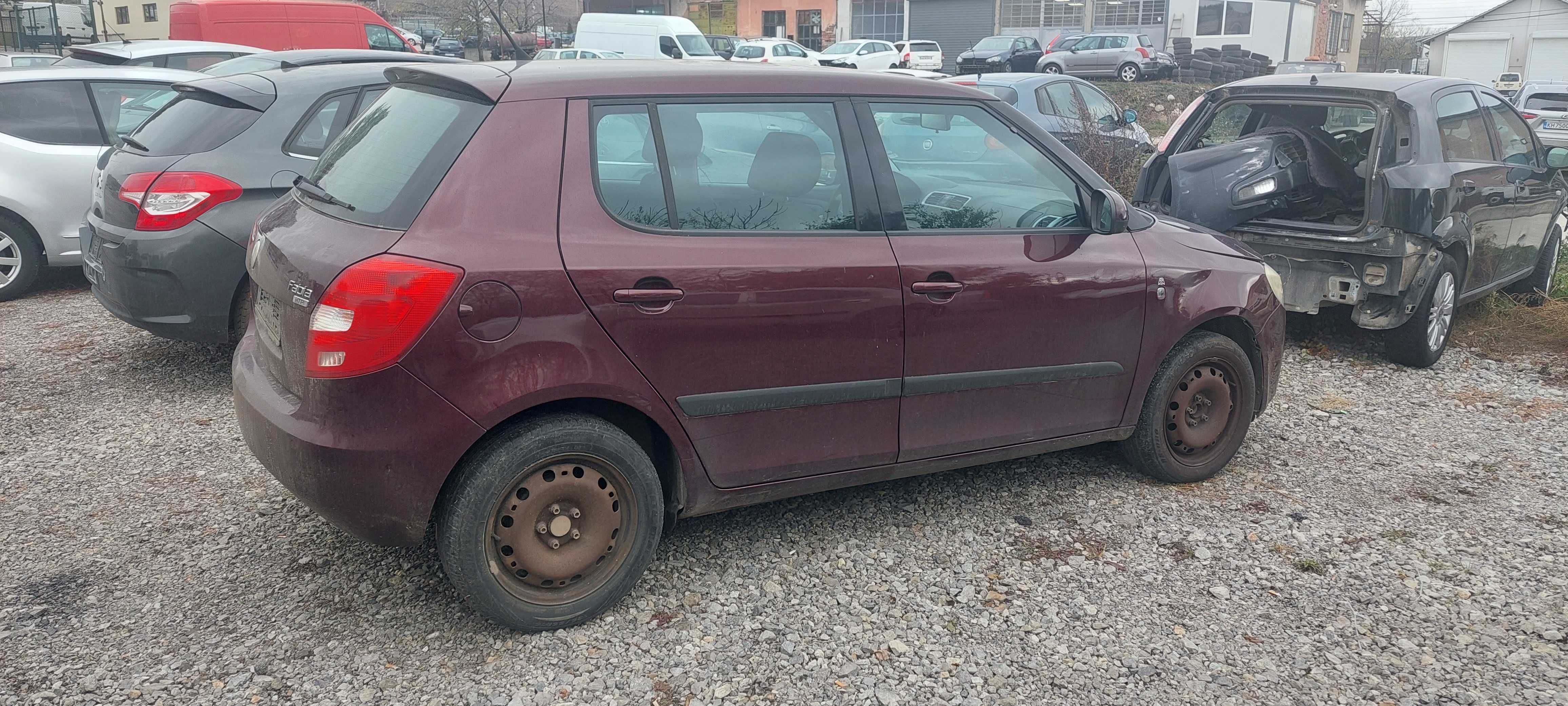 Skoda Fabia 1,2 i , Шкода Фабия на части!
Януари 2010