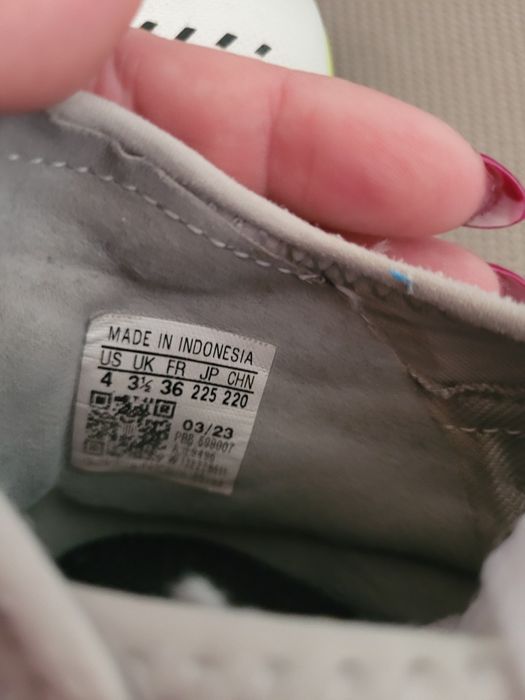 Детски футболни обувки