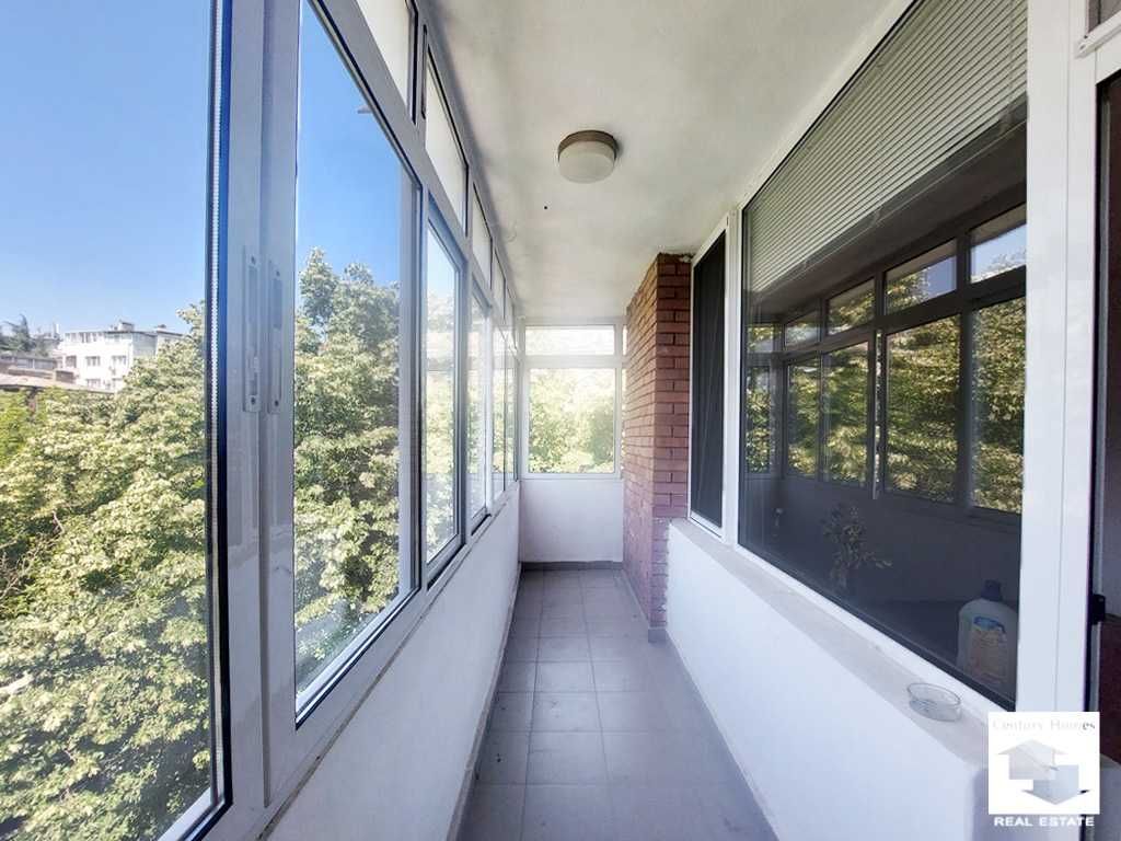 Продава се Тристаен апартамент в Велико Търново, Център - 89 кв.м за 1854 €/кв.м - Снимка #2