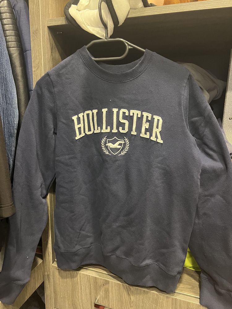 Дамски блузи на Hollister