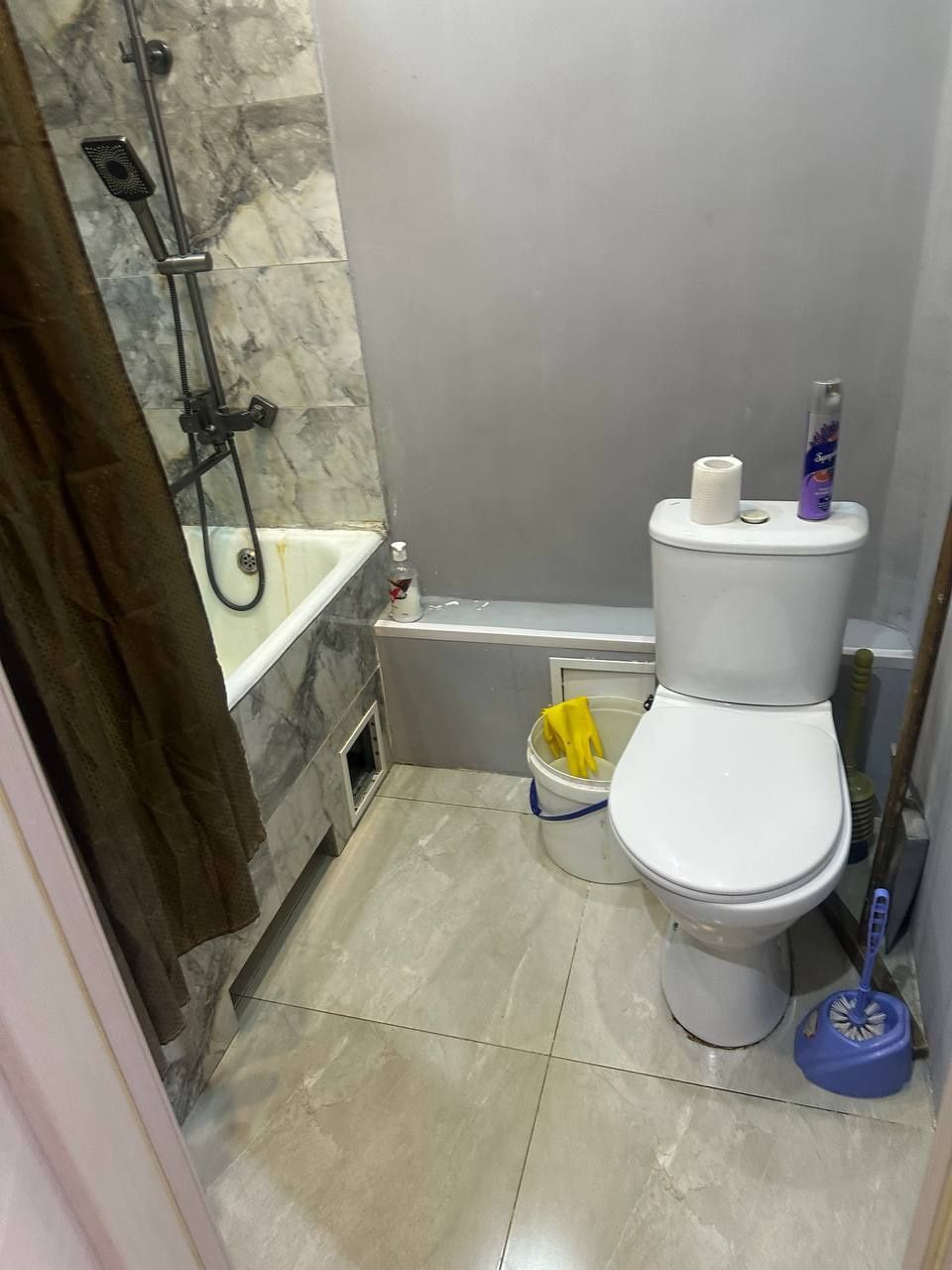 Qoraqamish 1/1  1/4/5 sredni remont 40m2 Ipoteka