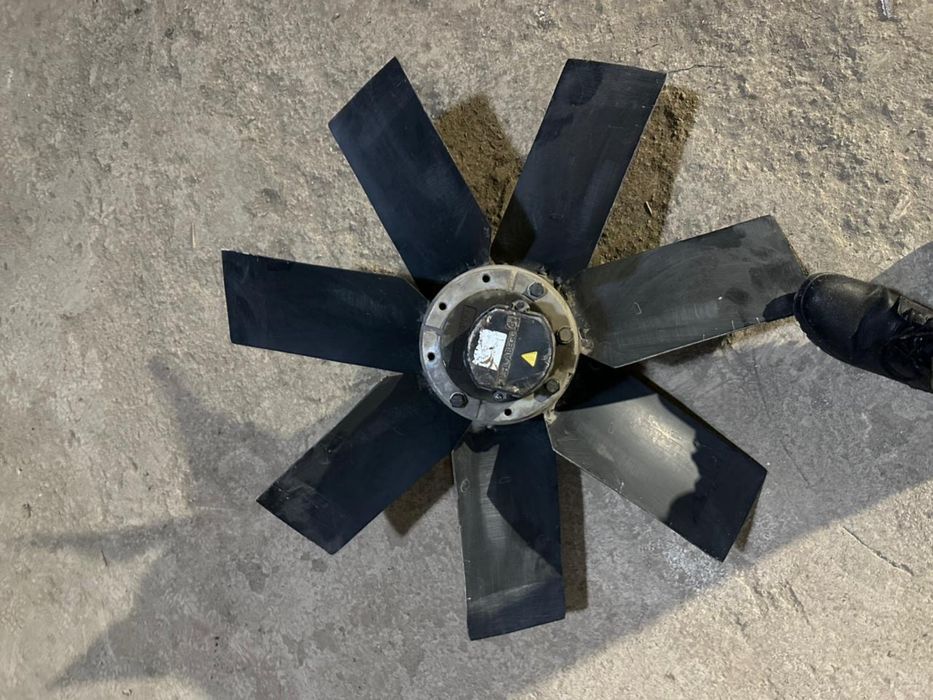 Вентелятор воздушнего охлождения рефрежиратора