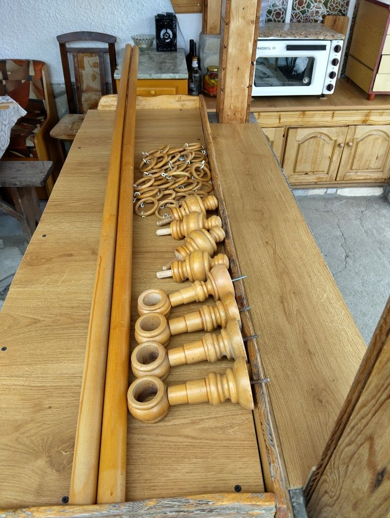 Дървен буков корниз