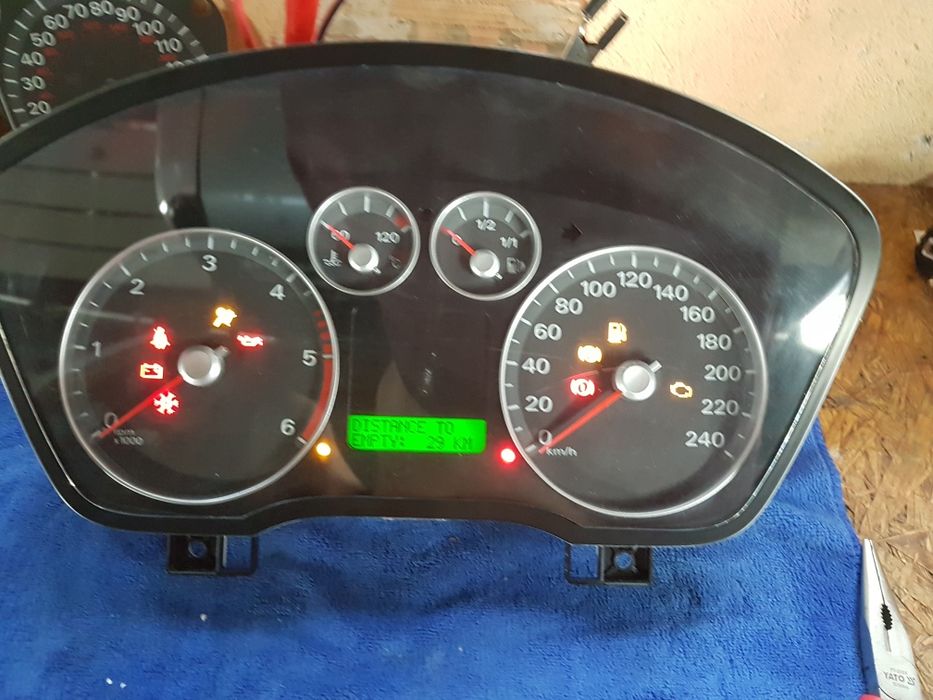 Repar ceasuri ford.vand,programez ceasuri,chei.dpf,egr.diagnoza dedica