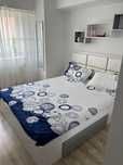 Vand apartament 3 camere Calea Bucuresti