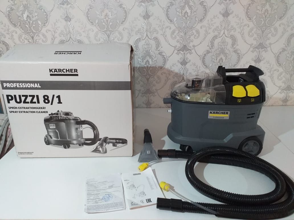 Продам профессиональное моющий пылесос KARCHER PUZZI  8/1