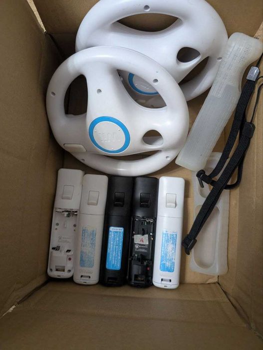 Nintendo Wii аксессуары набор (5 Remote, 9 Nunchuk)