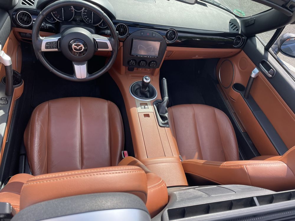 Mazda mx-5 NC 2 litri 6 viteze Hardtop electric