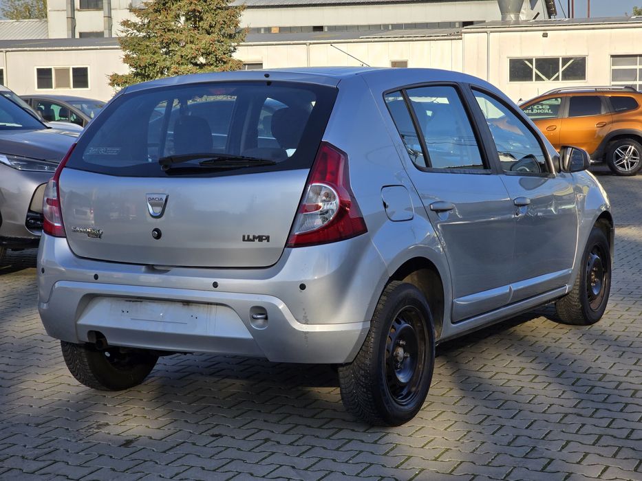 107.000 km, 1,4 MPI - 75 CP, AC