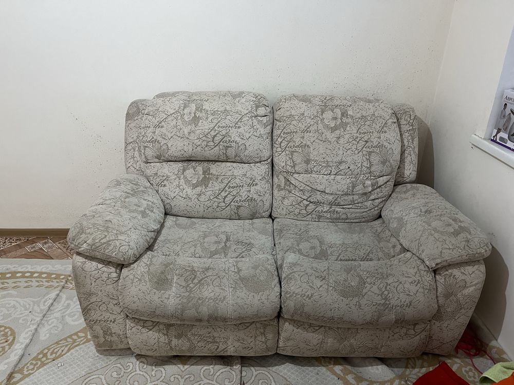 Продам диван 20.000