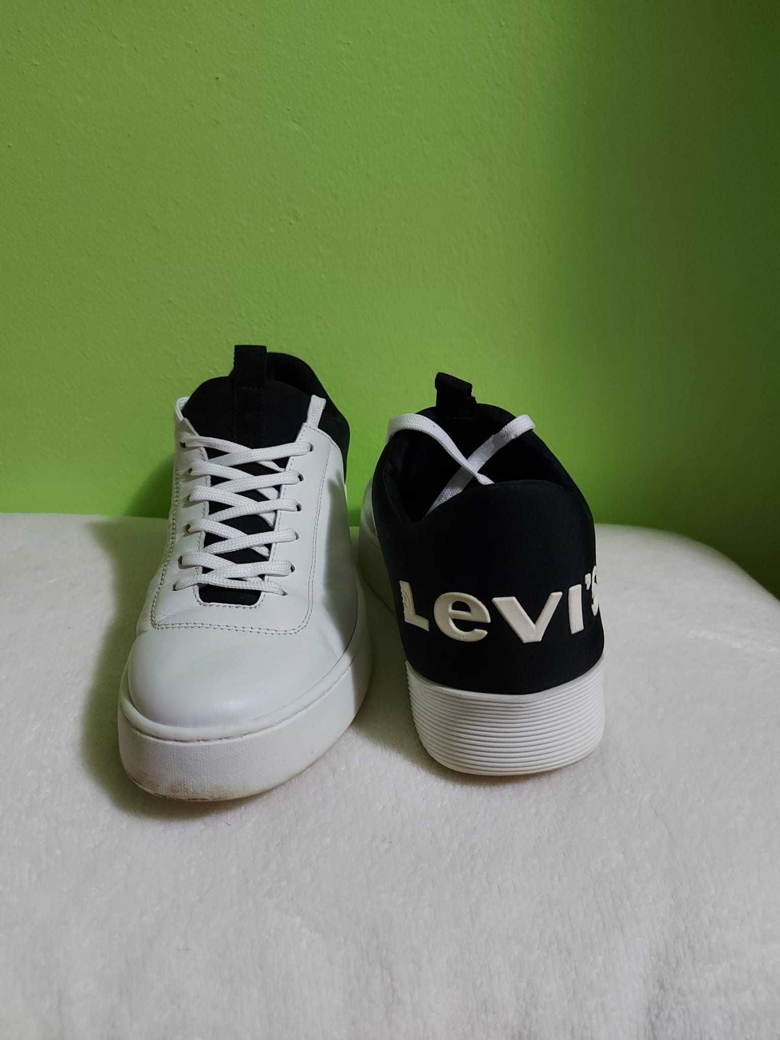 Adidasi Levi's, din piele, nr. 39, pentru femei