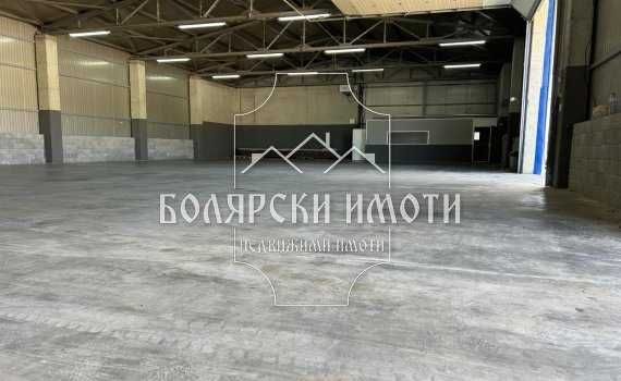 Дава се под наем Склад в Велико Търново, Промишлена зона - Запад - 440 кв.м за 1800 € - Снимка #4